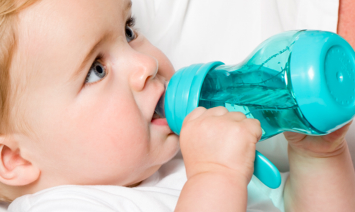 babyfles, kies de juiste babyfles, drinkbeker, baby fles, sfles difrax flessen