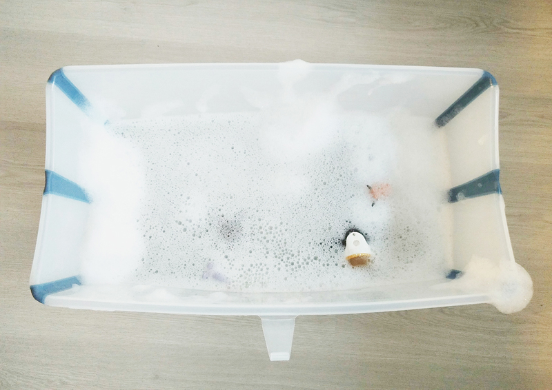 Analist Verknald gelijkheid Stokke babybadje met unieke badstop met een warmtesensor - REVIEW