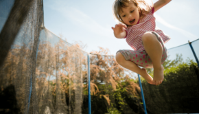 trampoline springen, trampoline, trampoline goed voor ontwikkeling van je kind