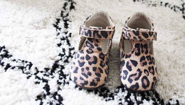 eerste stap schoentjes, eerste schoentjes meisje, eerste loopschoentjes, stapschoentjes Shoesme, panterprint babyschoentje