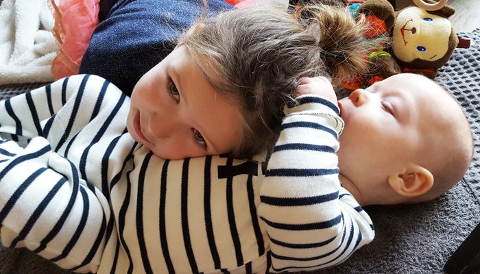 haat liefde verhouding tussen broer en zus, broer en zus liefde